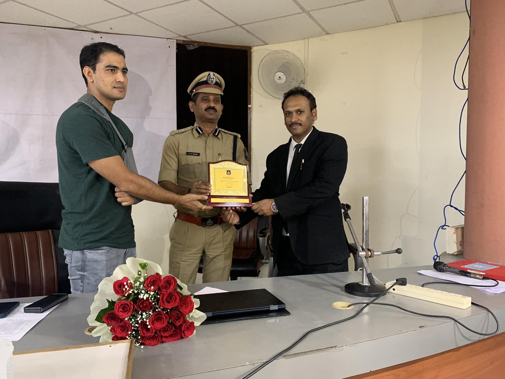 milind agarwal, ccas, aspl, avenging security pvt ltd, cyber crime  awareness society, cyber law, cyber investigation, cyber expert, advocate, Police officers